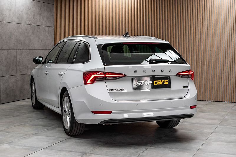 Škoda Octavia 1.5TSI REZERVACE - fotka 4 z 47