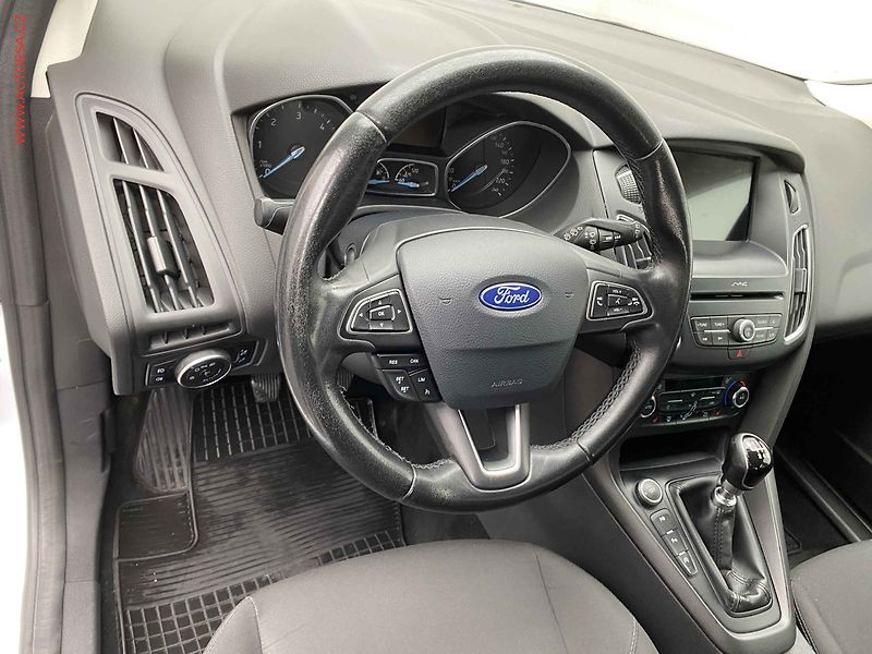 Ford Focus (2020) 1.5TDCi, Navi, park.čidla - fotka 12 z 18