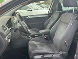Volkswagen Golf (2012) 2.0 TDi, Highline, bixen - náhled 9