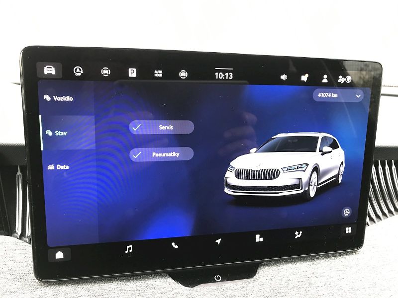 Škoda Superb (2025) COMBI SELEC TD 110/2.0 A7F - fotka 16 z 29