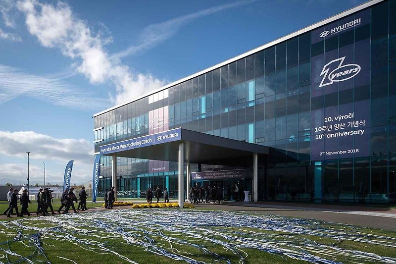 Oslavy 10. výročí zahájení sériové výroby automobilky Hyundai, 2. listopadu 2018 v Nošovicích. Na snímku Hyundai i30 Fastback N.