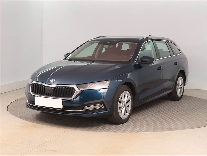 Škoda Octavia (2022) 2.0 TDI - fotka 2 z 15