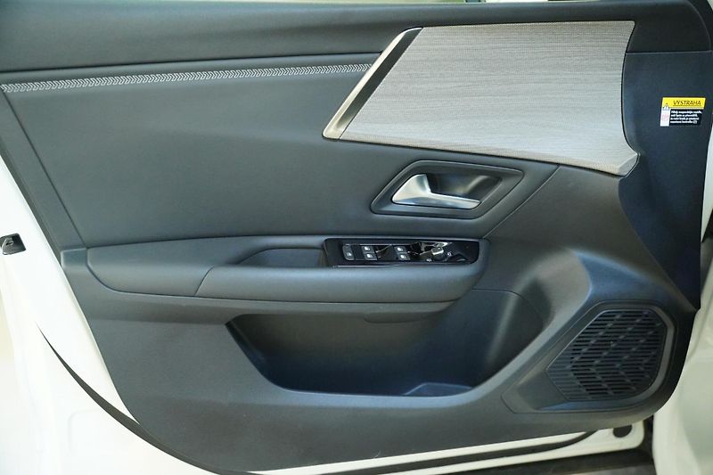 Citroën C5 X - fotka 12 z 29