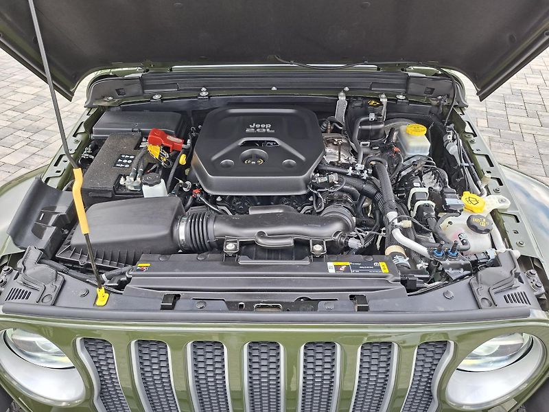 Jeep Wrangler (2021) SAHARA 4x4 Unlimited, DPH   - fotka 36 z 52