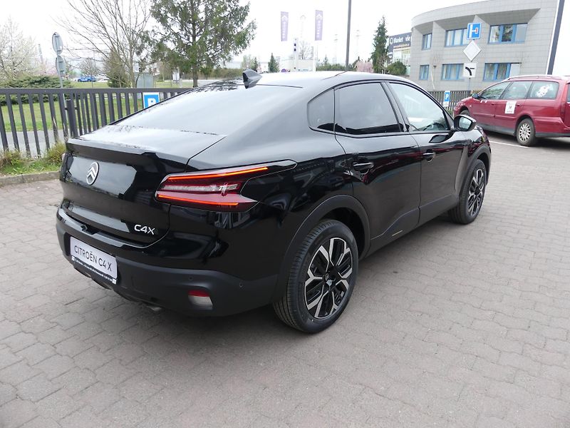 Citroën C4 X (2026) MAX Hybrid 145k Automatic - fotka 5 z 23