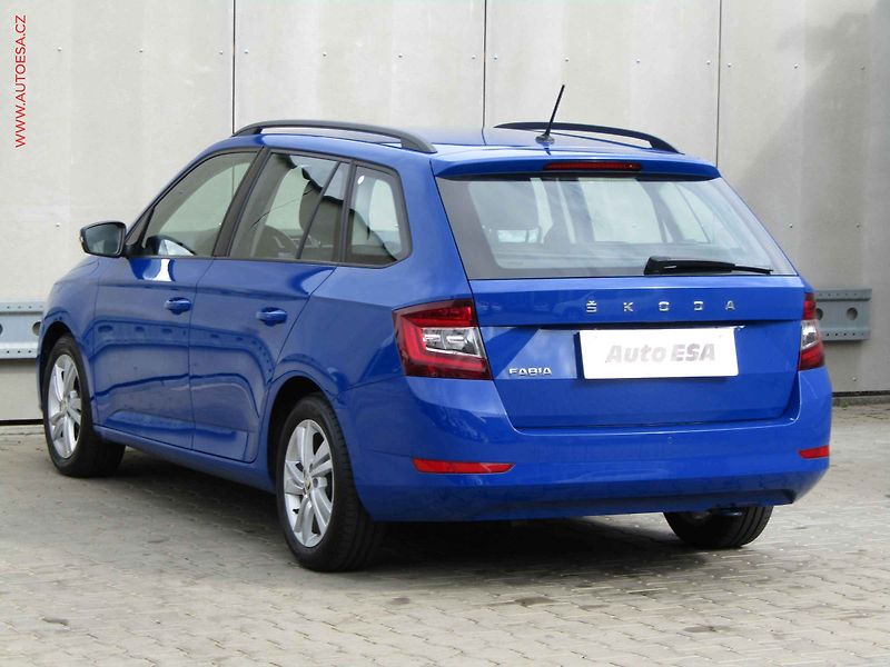 Škoda Fabia (2021) 1.0 TSI, ČR, Style - fotka 6 z 19