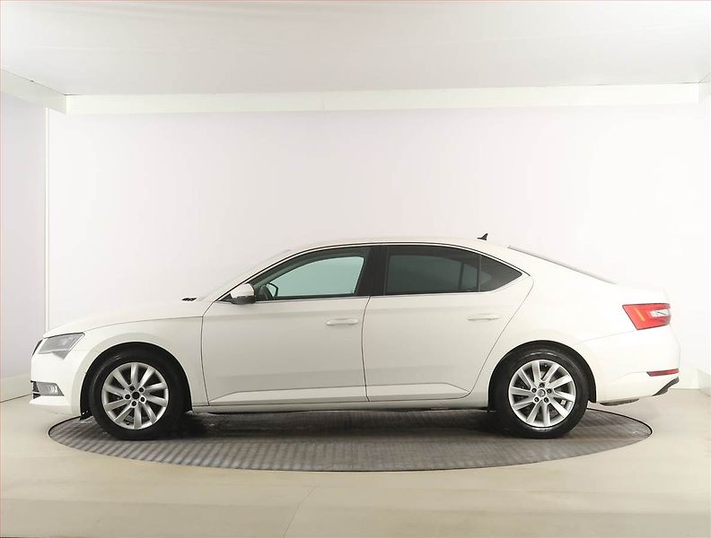 Škoda Superb (2015) Ambition 1.8 TSI, Automat - fotka 3 z 23