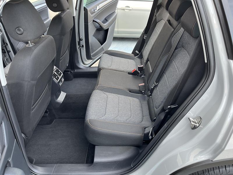 Škoda Kodiaq (2021) 1.5TSI*DSG*ACC*TAŽNÉ*4xVÝHŘEV - fotka 19 z 52