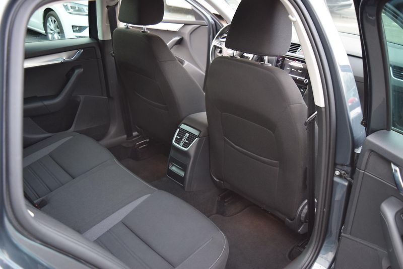 Škoda Octavia (2020) 1.5TSI 110kw AMBITION DSG KAM - fotka 41 z 44