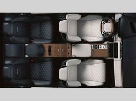 Range Rover SV Coupé.