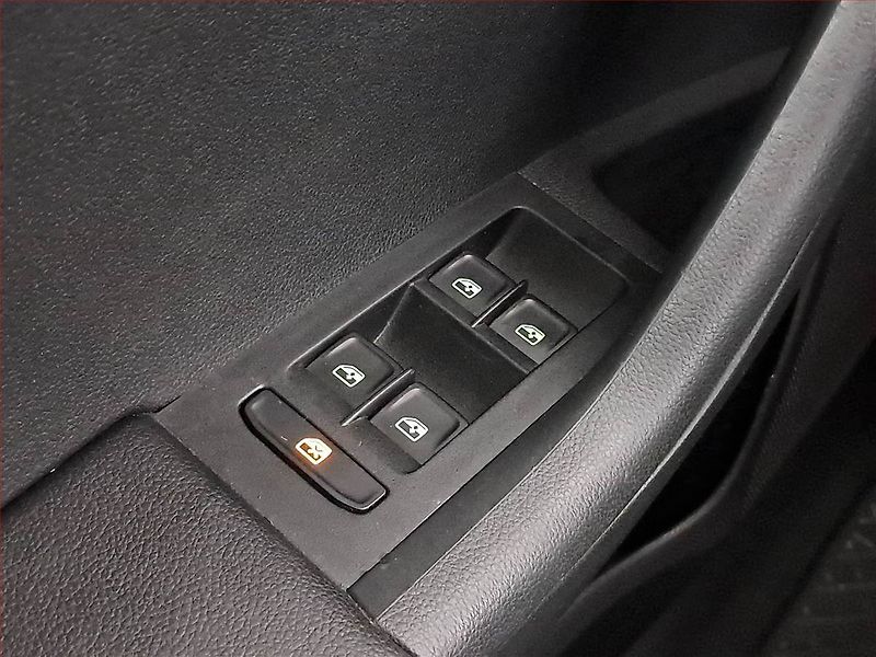 Škoda Octavia (2016) Scout 2.0 TDI, 4X4, Tempomat - fotka 17 z 17