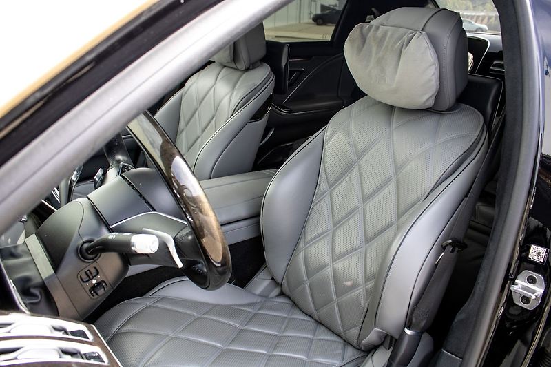 Mercedes-Benz Třídy S - fotka 21 z 47