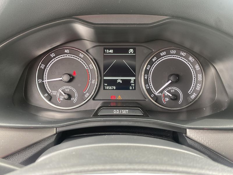 Škoda Scala 1.0i G-TEC STYLE CZ DPH LED 1A - fotka 154 z 156