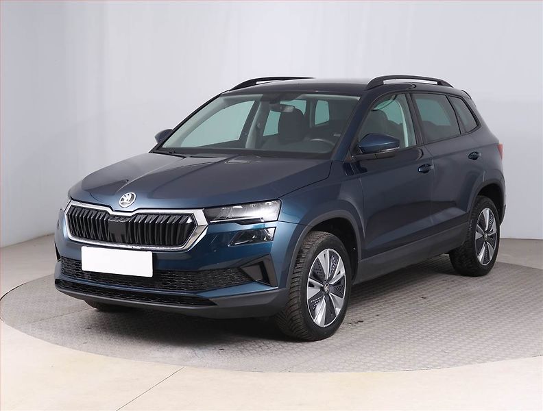 Škoda Karoq (2023) Style Plus 1.5 TSI - fotka 2 z 16