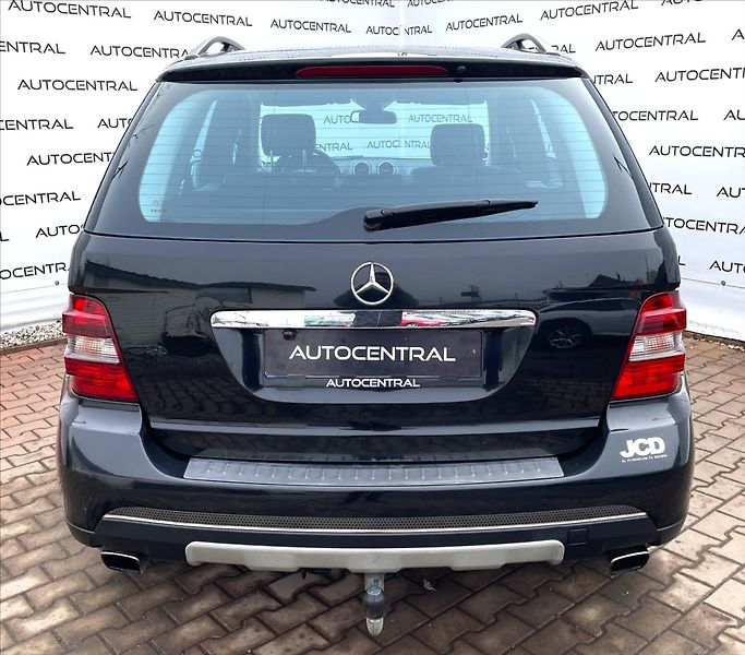 Mercedes-Benz Třídy M ML 350i, 4MATIC,200kW - fotka 5 z 24