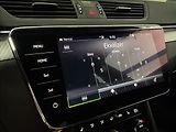 Škoda Superb 2,0 TDi  Sportline LED Virtual - náhled 39