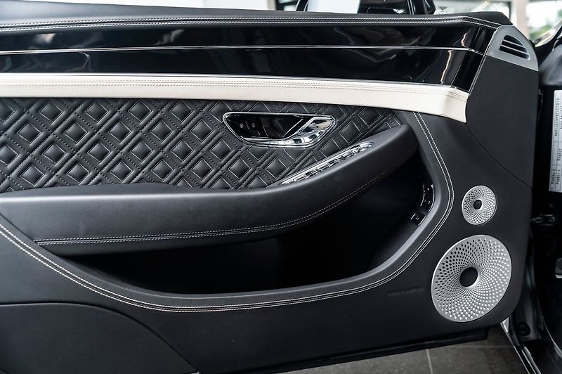 Bentley Continental GT W12/B&O/360/Masáž/Matrix - fotka 9 z 19