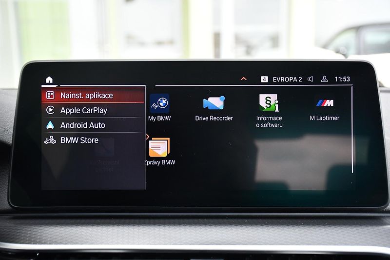 BMW Řada 5 530e PHEV M-SPORT xD HUD 1M ČR - fotka 32 z 39