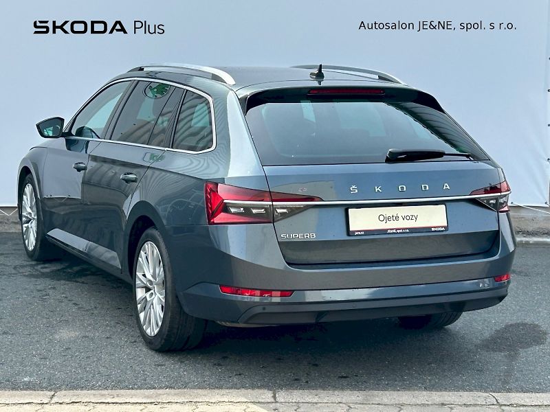 Škoda Superb (2021) Style Plus Extra 2.0 TDI 140 k - fotka 7 z 33