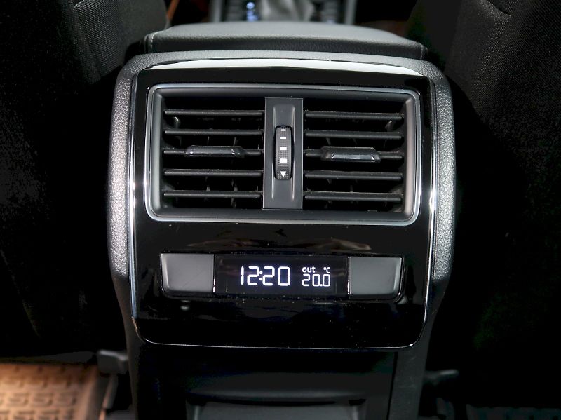 Škoda Superb (2019) AMBITION 2.0TDI 110KW DSG CANT - fotka 37 z 38