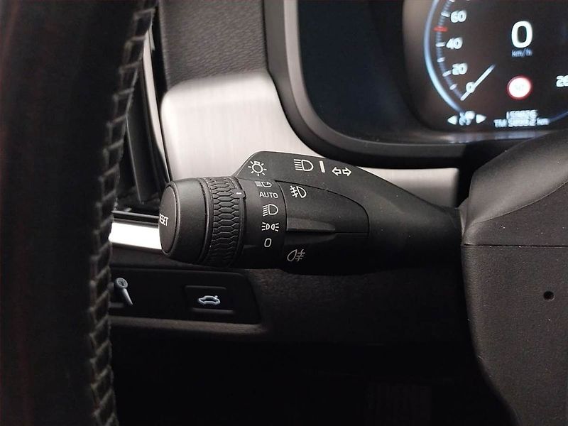 Volvo S90 (2017) D4, Automat, Kůže, Navi - fotka 20 z 22