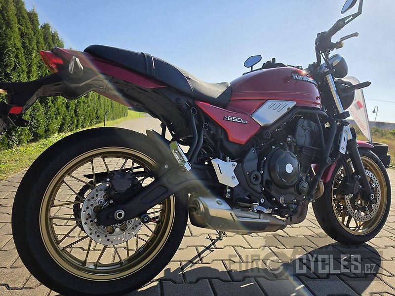 Kawasaki Z 650 RS (2023) - fotka 5 z 15