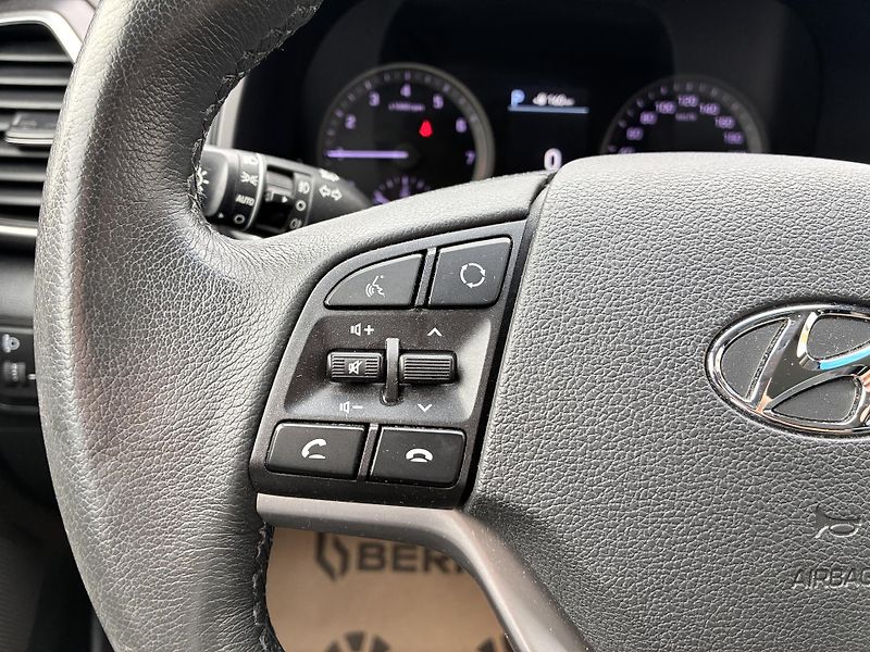 Hyundai Tucson 1.6T-GDI 130kW REZERVACE - fotka 29 z 40