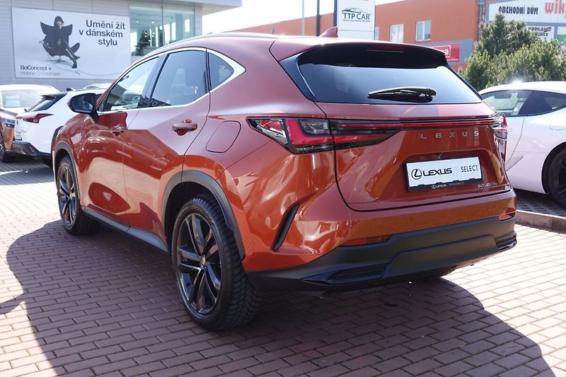 Lexus NX 450h plus NX450h+ Executive Top 4x4 - fotka 7 z 34