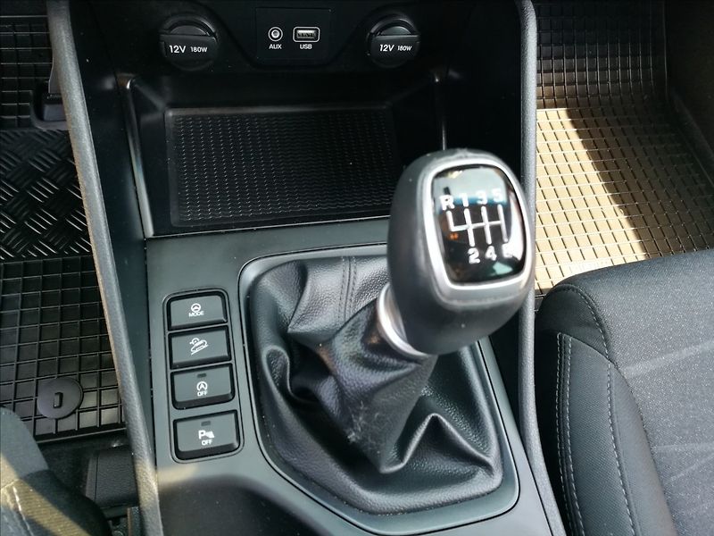 Hyundai Tucson 1,6 T-GDI - fotka 13 z 23