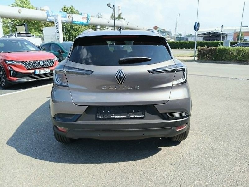 Renault Captur (2026) techno Eco-G 120 - fotka 6 z 16