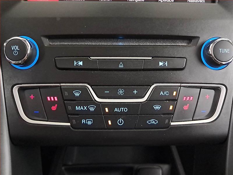 Ford Mondeo (2018) 2.0 TDCI, 4X4, Automat, ČR - fotka 15 z 22