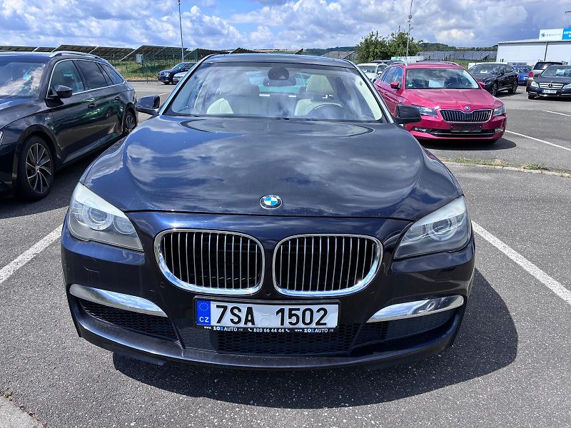 BMW Řada 7 (2012) - fotka 1 z 21