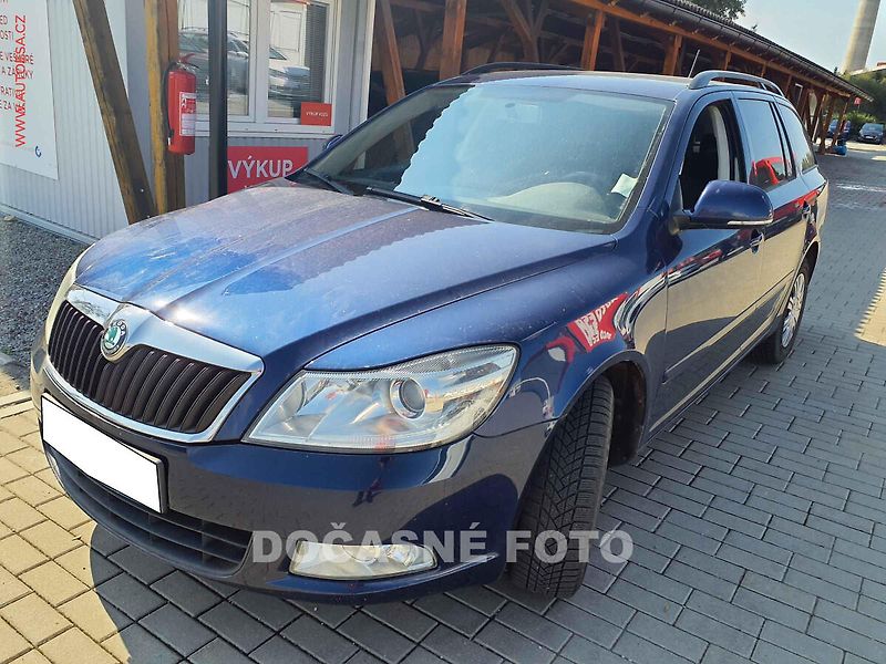 Škoda Octavia (2013) 1.6 TDi - fotka 3 z 3