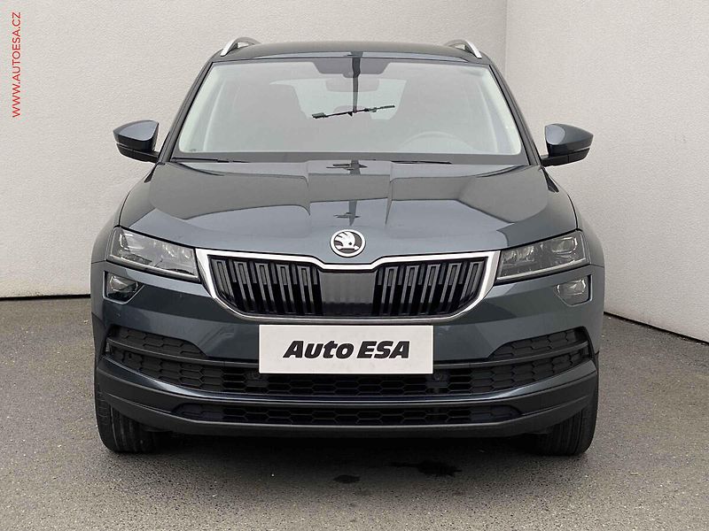 Škoda Karoq (2021) 1.5 TSi, Style, DSG, navi - fotka 2 z 19