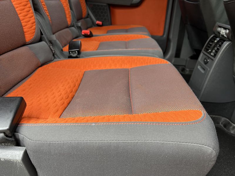 Volkswagen Touran Cross 1.4TSi 125KW DSG  - fotka 25 z 34