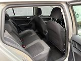 Volkswagen Golf Variant 1.4TGI 81 kW Highline ČR,1.MAJ - náhled 39