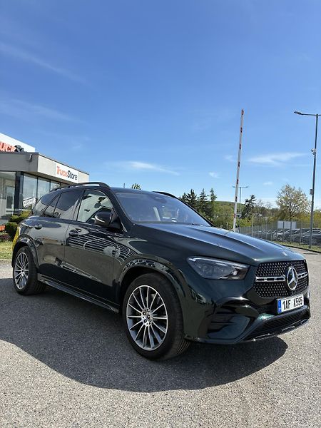 Mercedes-Benz GLE (2024) 450d 4MATIC - fotka 2 z 17