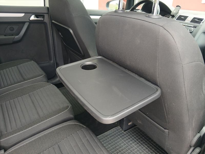 Volkswagen Touran 2.0 TDi - fotka 14 z 42