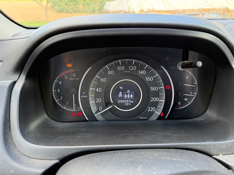 Honda CR-V (2013) - fotka 21 z 36