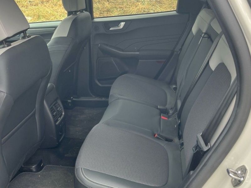 Ford Kuga 2.5i, PHEV,178KW,1MAJ, CZ, DPH - fotka 12 z 14