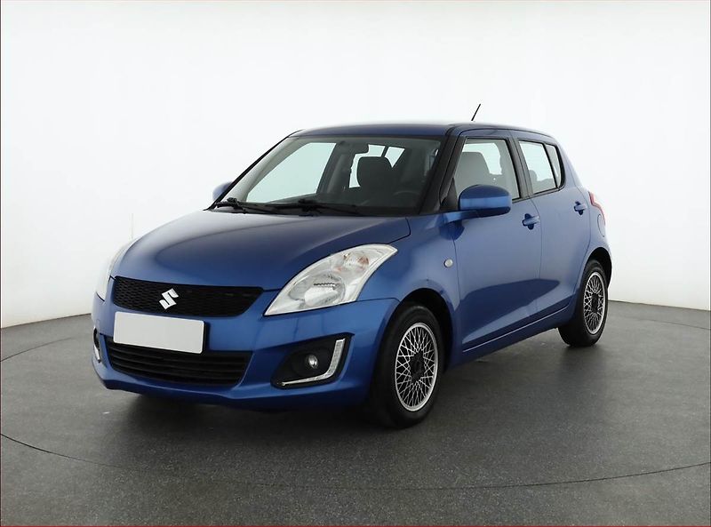 Suzuki Swift (2015) 1.2 - fotka 2 z 15