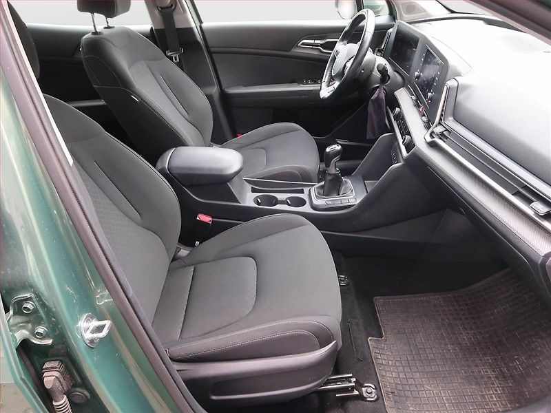 Kia Sportage (2022) 1.6 T-GDI - fotka 9 z 18