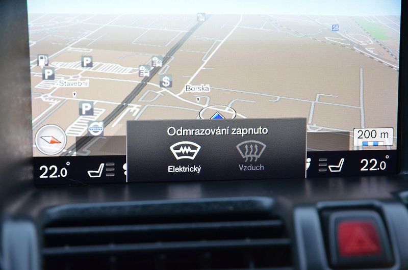 Volvo XC60 (2017) // REZERVOVÁNO //  - fotka 33 z 38