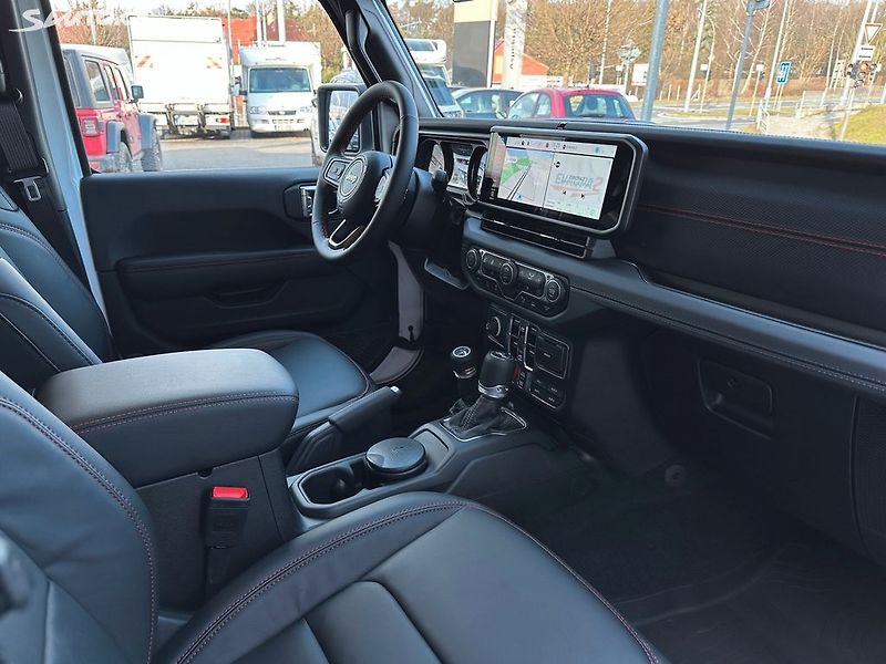 Jeep Wrangler (2024) 2.0T Rubicon Unlimited - fotka 8 z 11