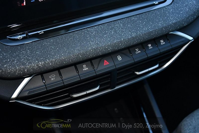 Škoda Octavia 2.0TDi Top Selection DSG ACC  - fotka 33 z 55
