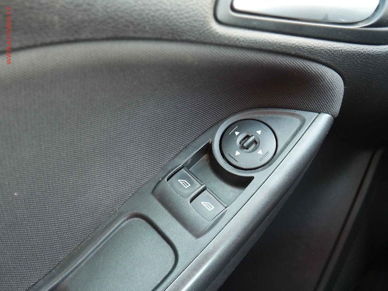 Ford Focus (2015) 1.5TDCi, 2.maj,ČR, servis - fotka 11 z 18