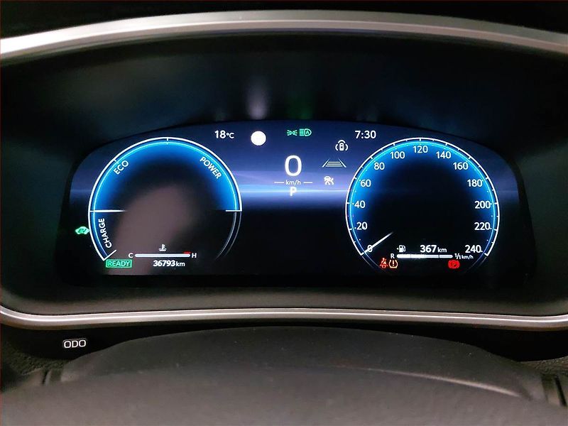 Toyota Corolla Cross (2024) Style 2.0 Hybrid 2WD - fotka 11 z 18