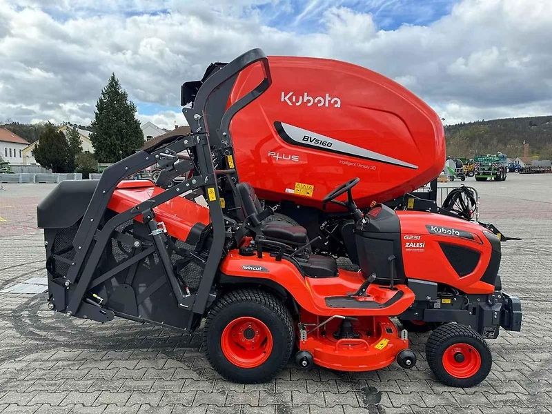 V neděli začíná veletrh Techagro na brněnském výstavišti. Vystavovatelé už tam přivážejí velké stroje. Foto: BVV