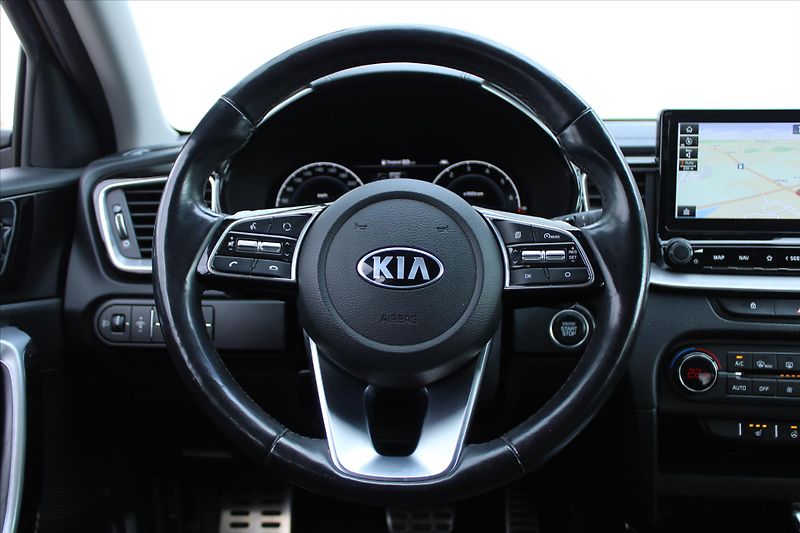 Kia XCeed 1.4T-GDI 103kW SERVIS.KNIHA ČR - fotka 15 z 28
