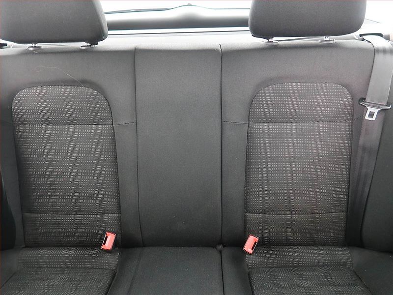 Škoda Fabia (2006) Elegance 1.2 12V, Serv.kniha - fotka 10 z 19